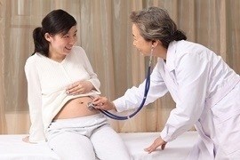 8 điều mẹ bầu cần thực hiện ngay khi biết có thai